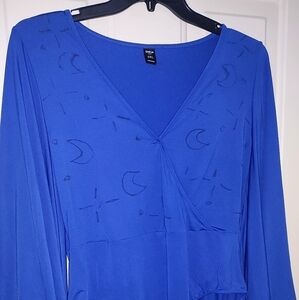 Blue Long Sleeve Top with Black Pattern Size XL